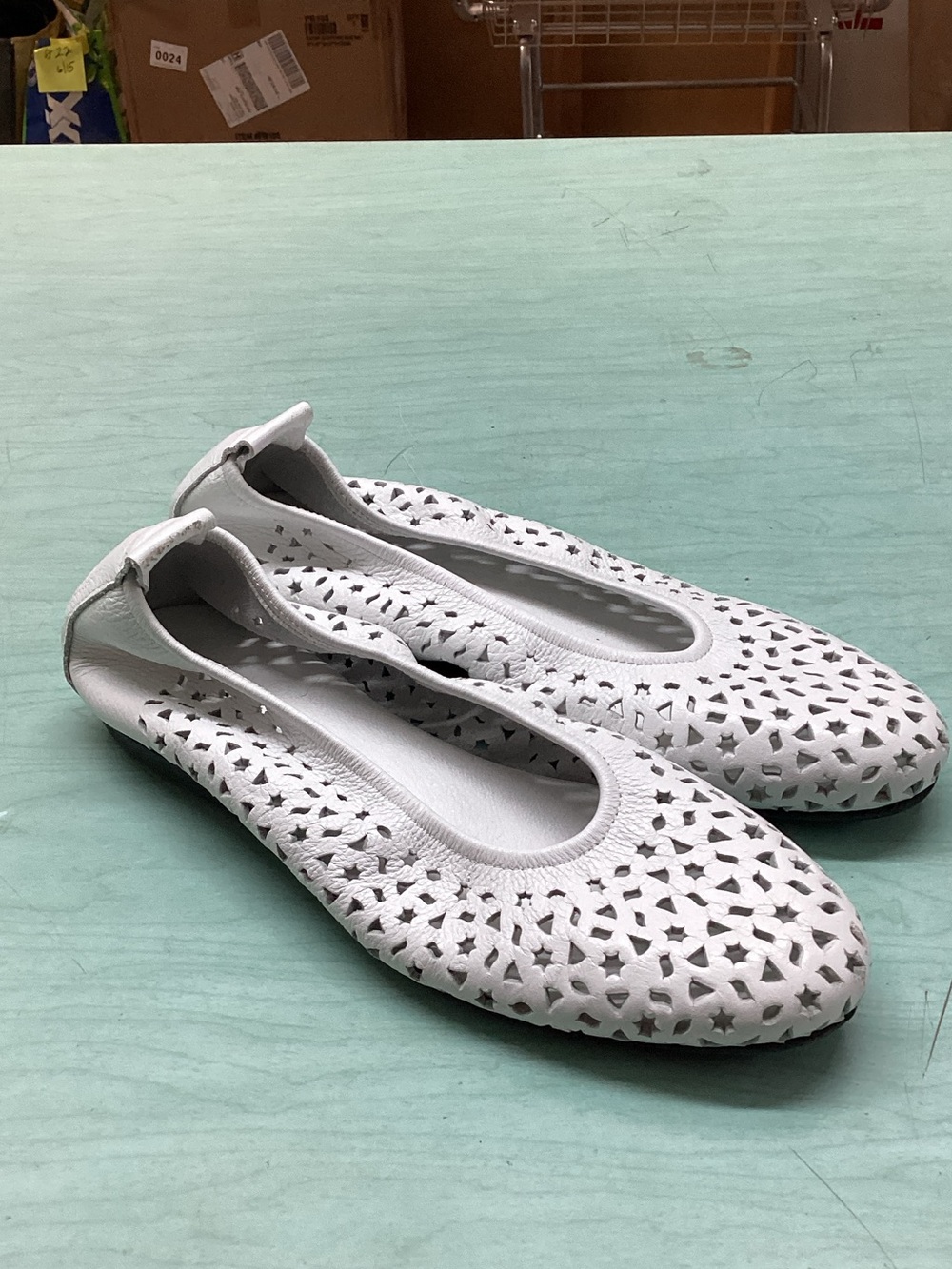 Arche White Laser-Cut Leather Ballet Flats with Star Motif